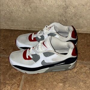 Kids air max size 6.5y